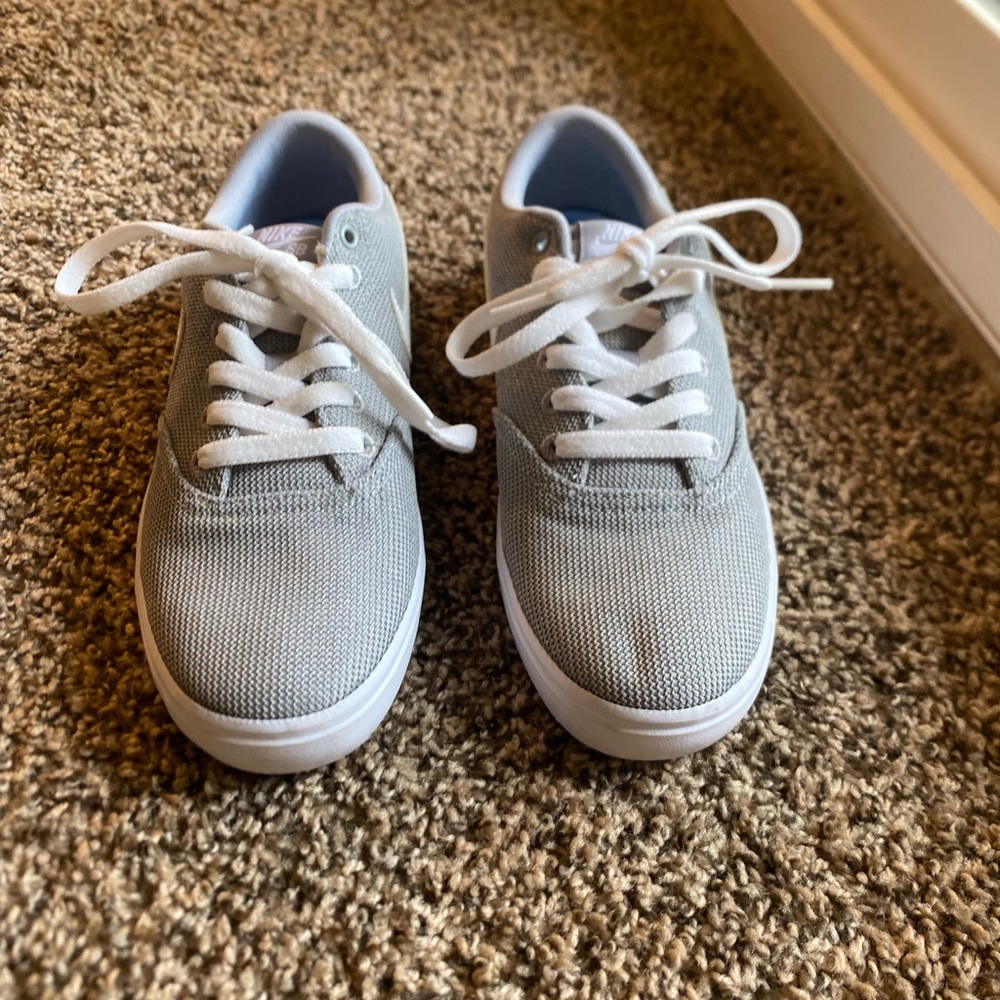 Grey Nike size 8